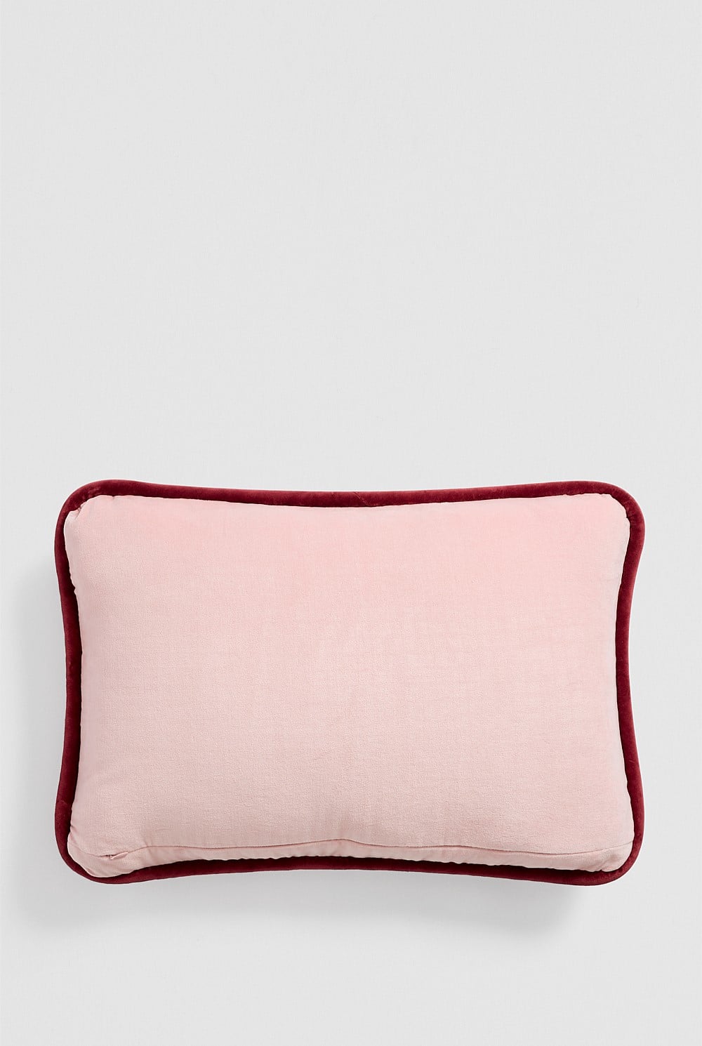 Suri 40x60 Cushion