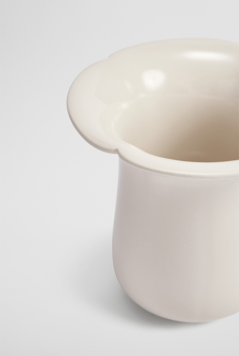 Olinda Short Bud Vase