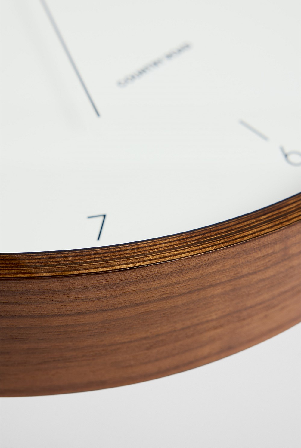 Della Wall Clock