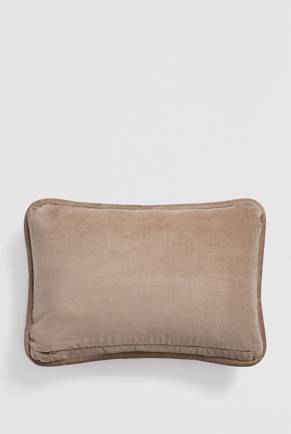 Suri 40x60 Cushion