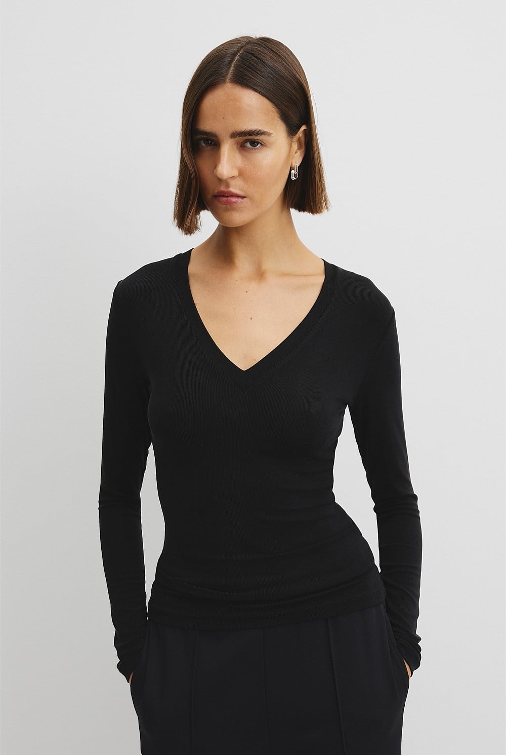 Cupro Rib V-Neck Neck Top