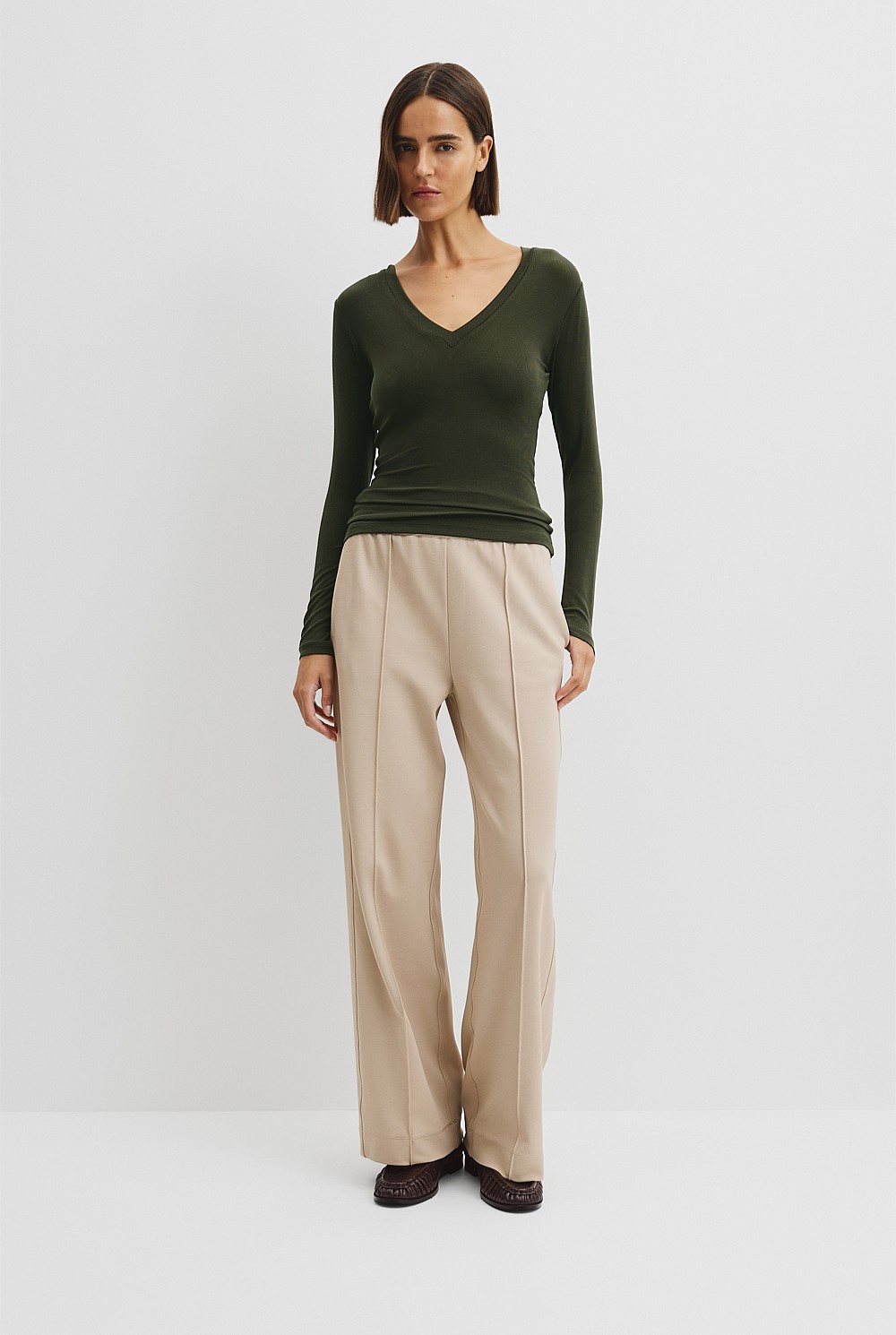 Cupro Rib V-Neck Neck Top