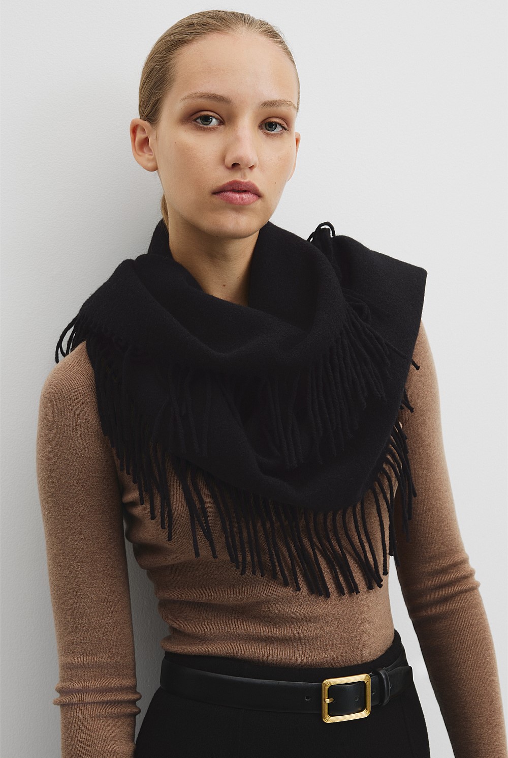 Side Fringe Scarf