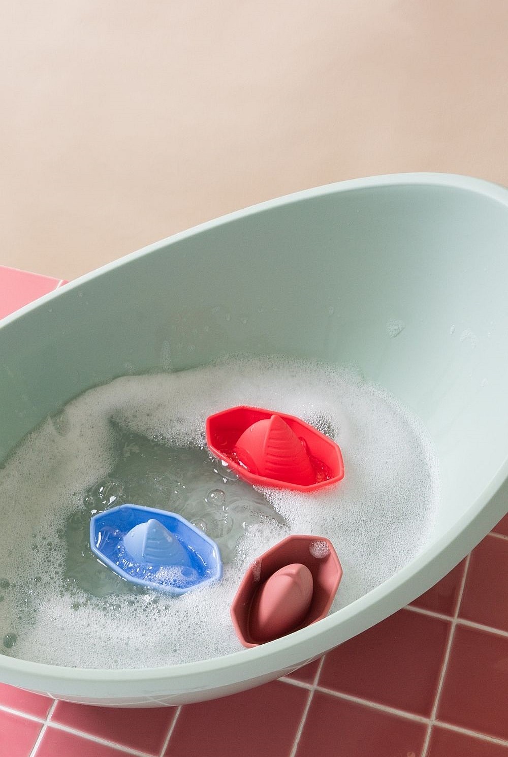 Bath Toy Set - Very Fun Bobbling Boats