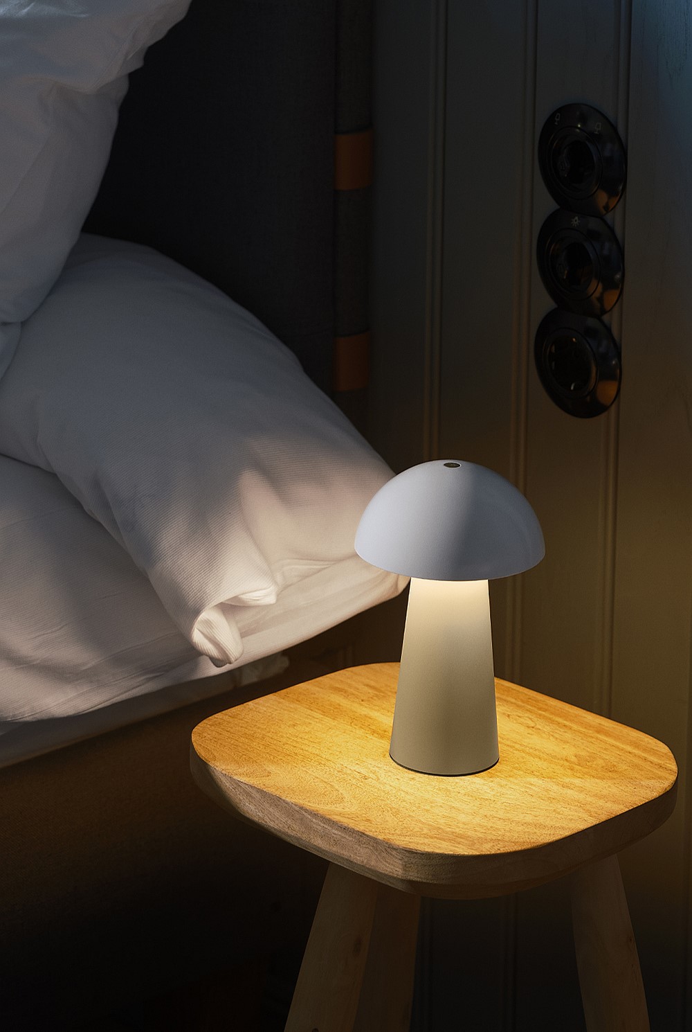 Bello Portable Rechargeable Lamp Ivory Sand