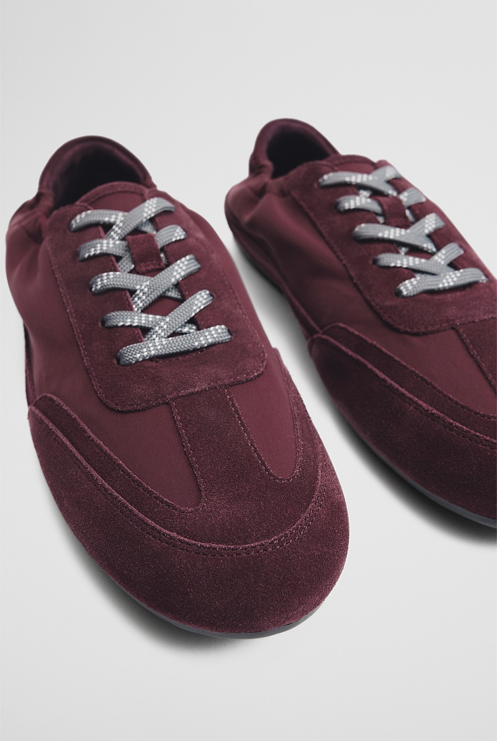 Mica Sneaker