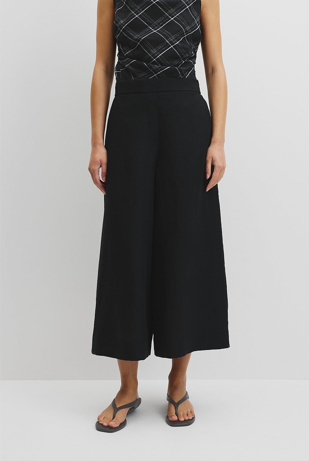 Organically Grown Linen Wide-Leg Pant