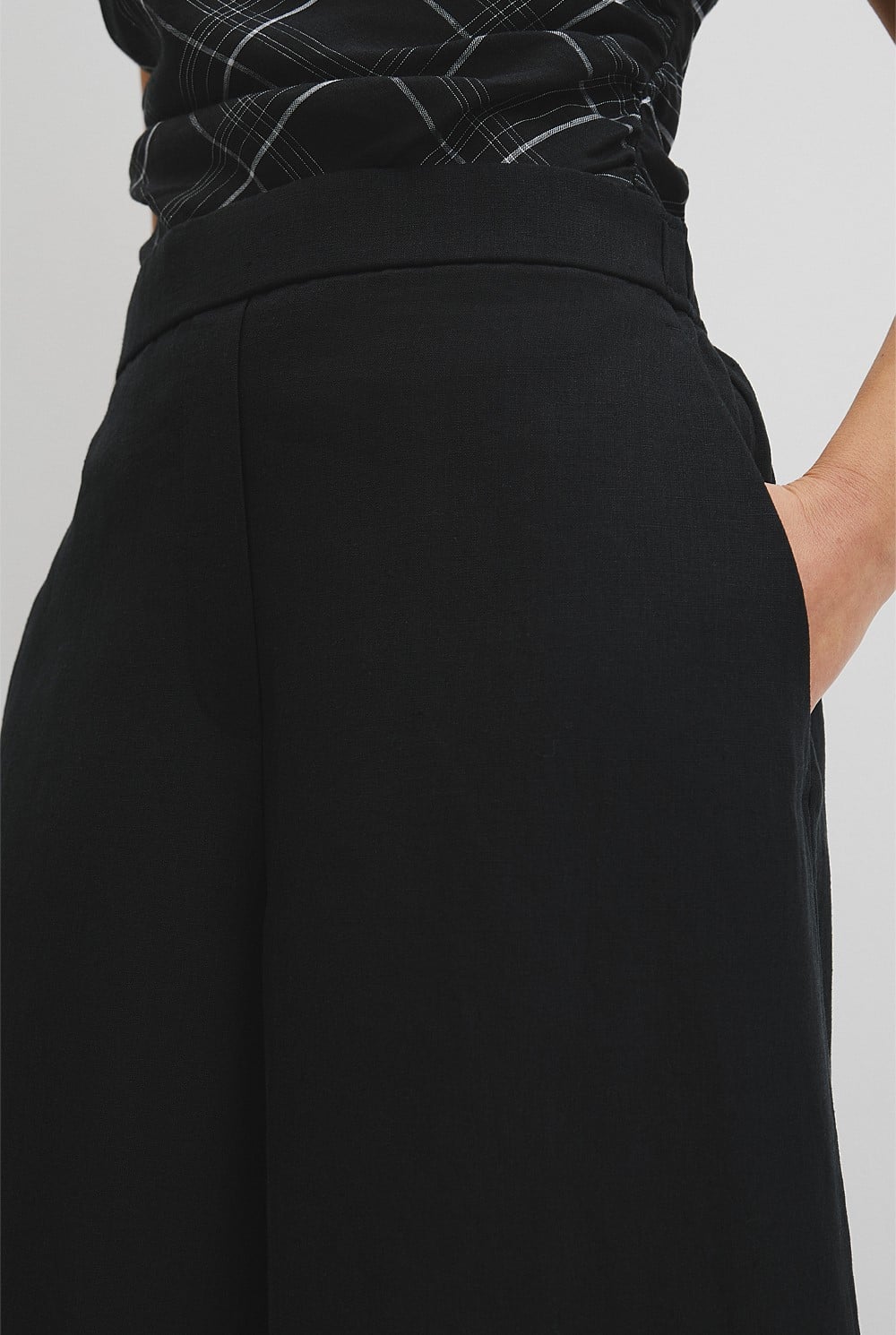 Organically Grown Linen Wide-Leg Pant