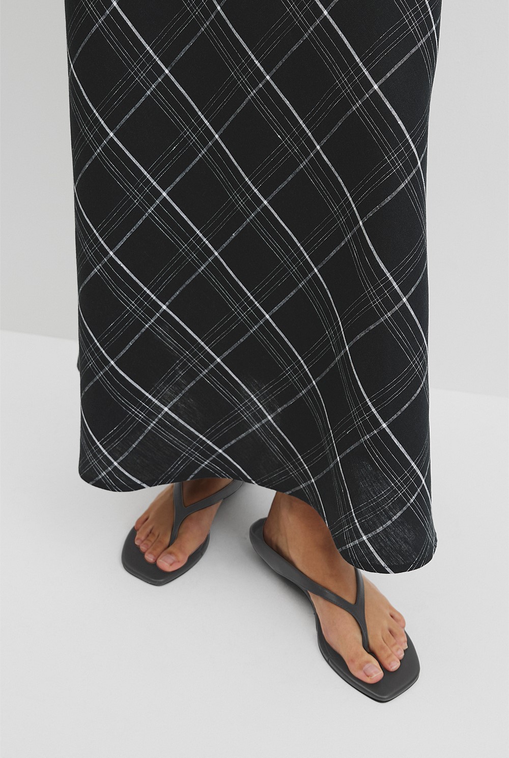 Organically Grown Linen Check Pull-On Midi Skirt