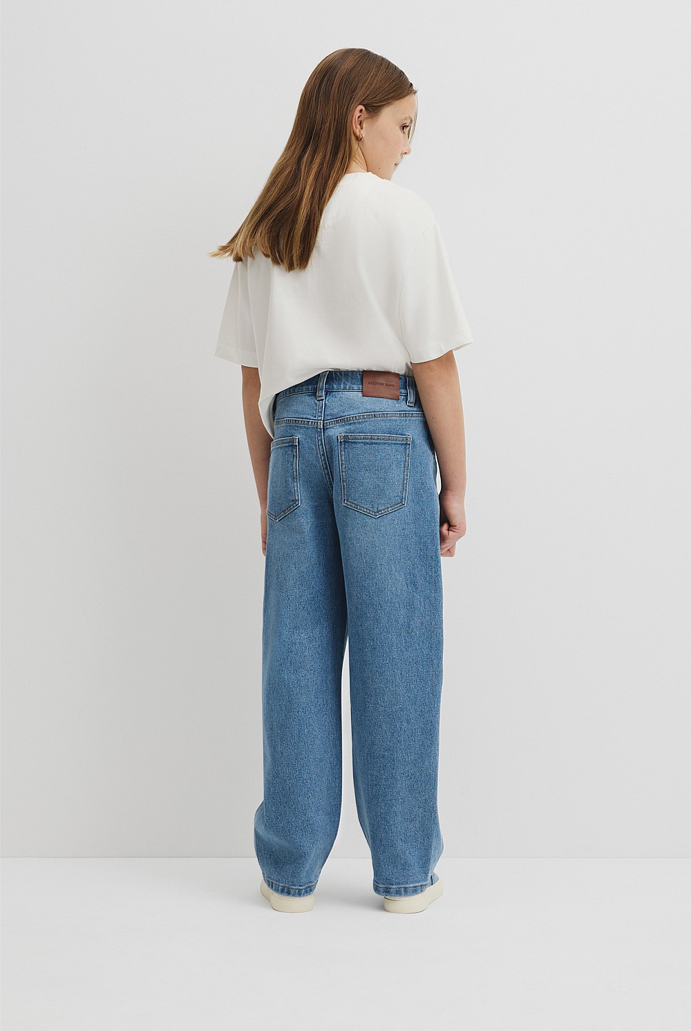 Curved Seam Jean