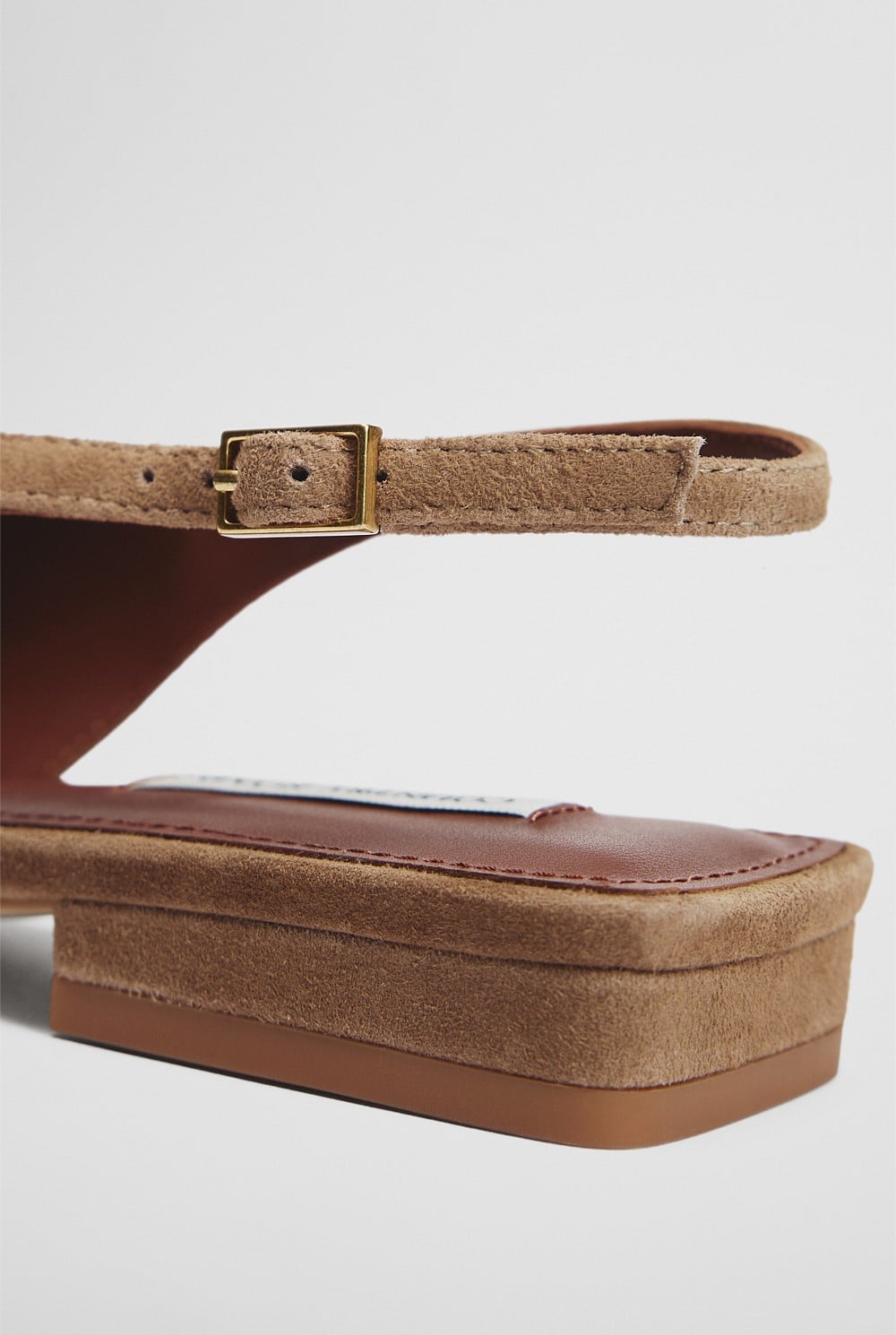 Charlotte Flat
