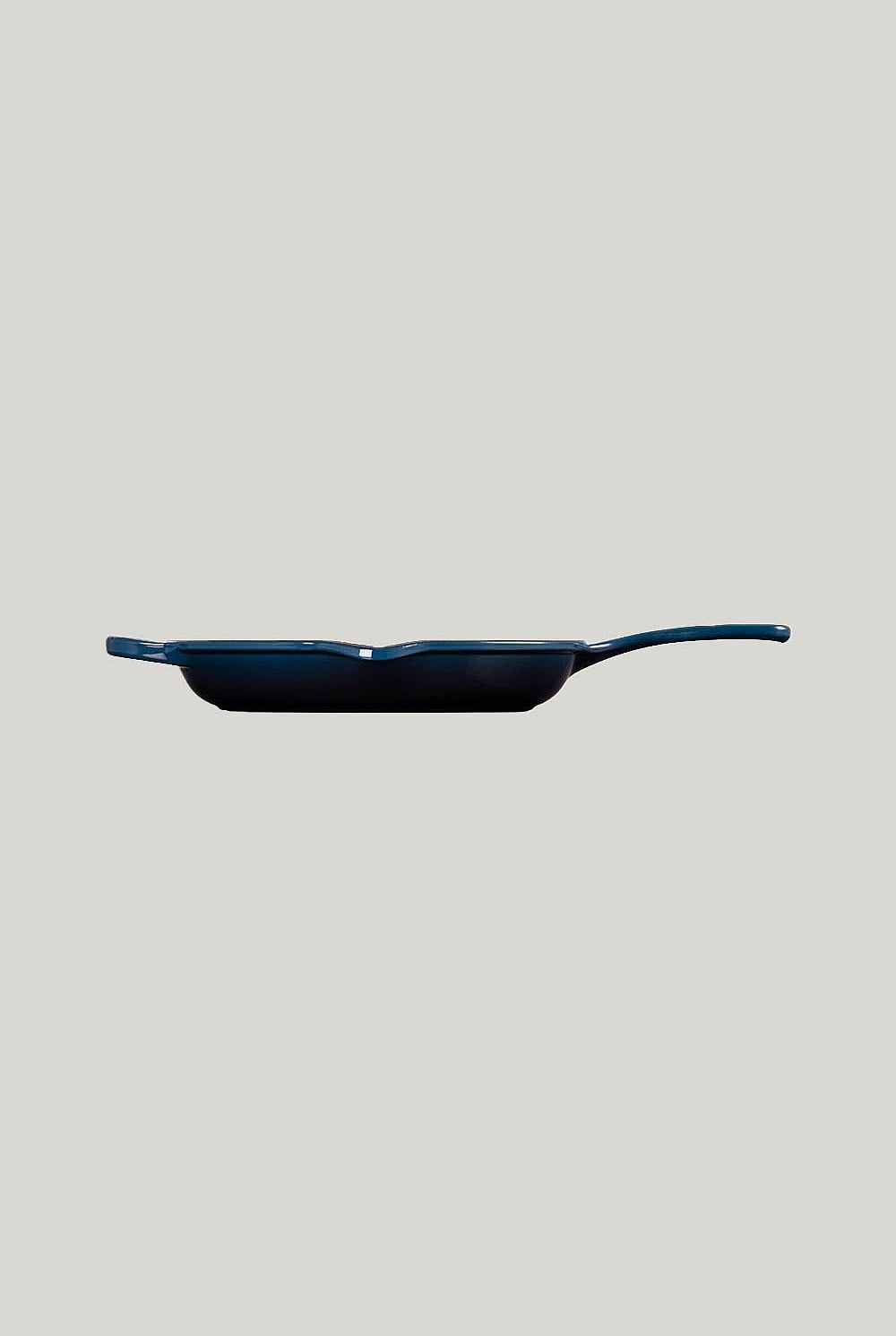 Signature Cast Iron Round Skillet 26cm