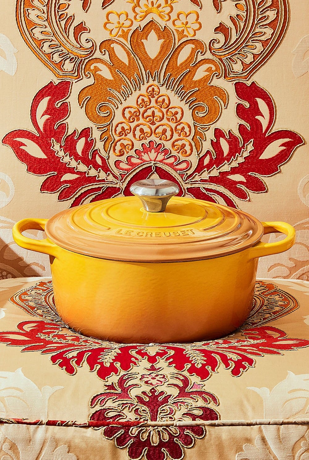 Signature Cast Iron Round Casserole 26cm