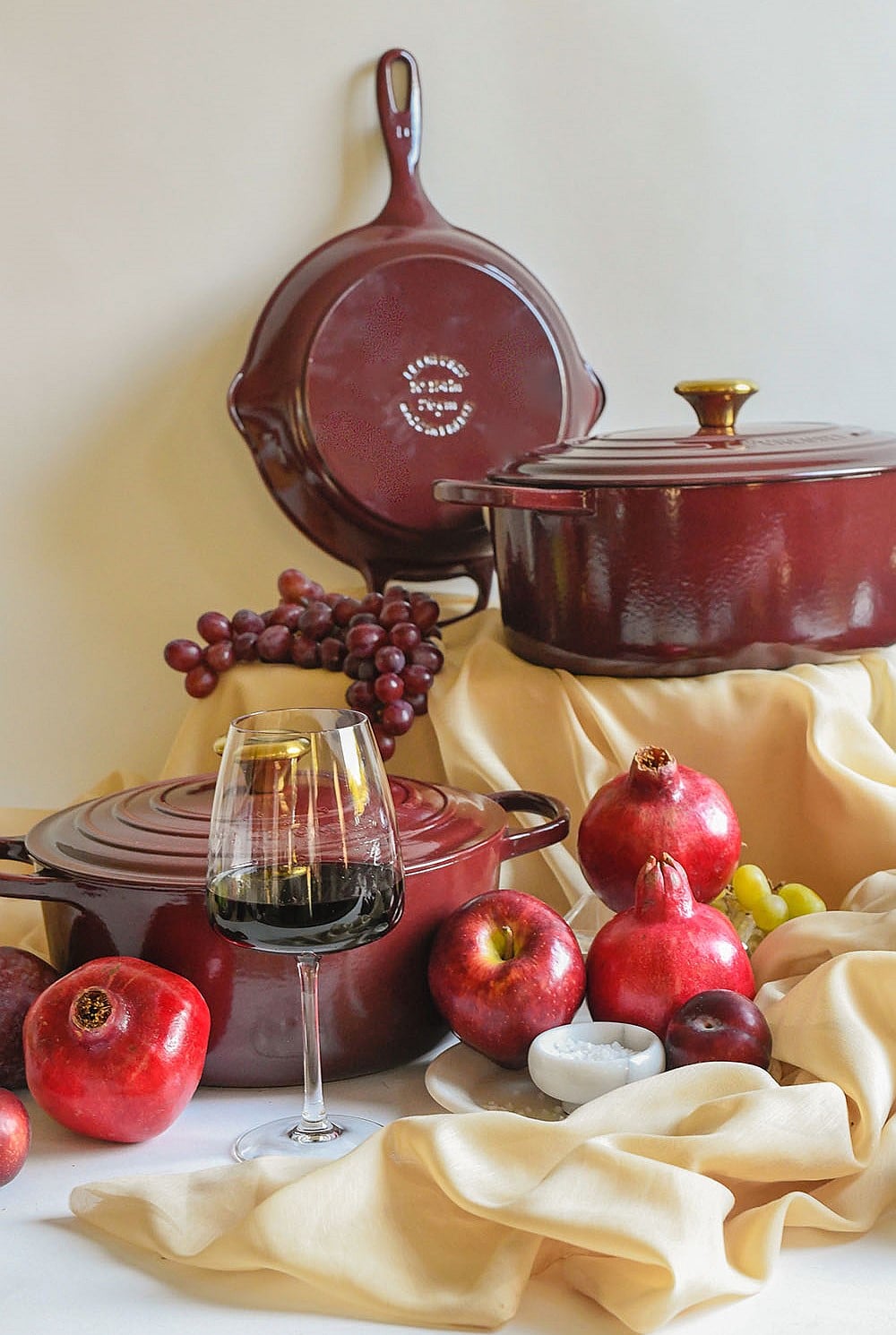 Signature Cast Iron Round Skillet 26cm