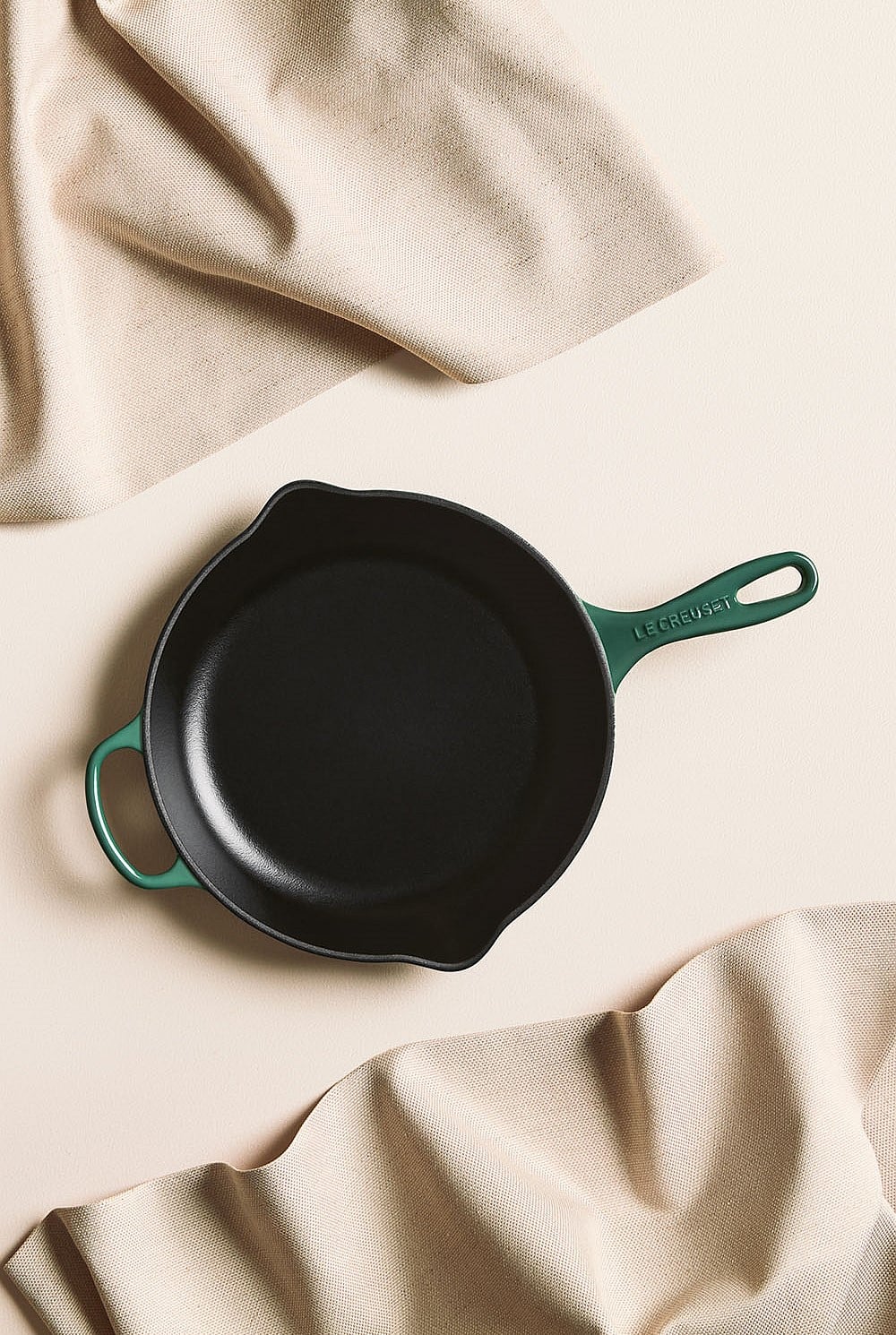 Signature Cast Iron Round Skillet 30cm