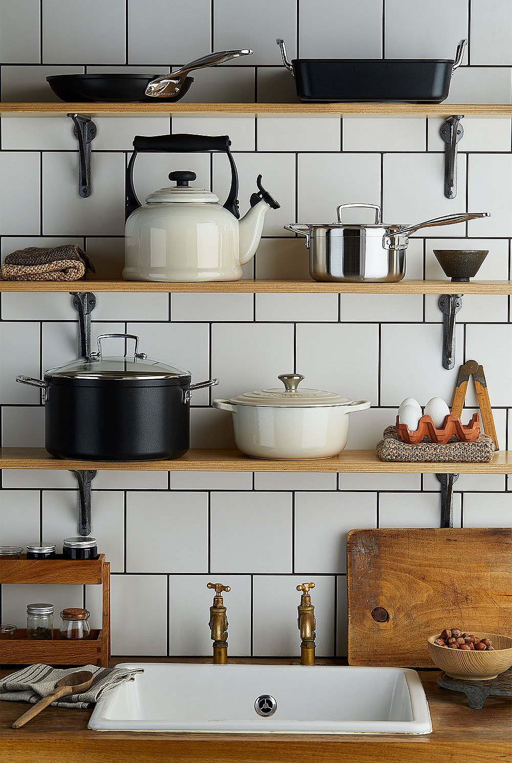 Signature Cast Iron Round Casserole 20cm