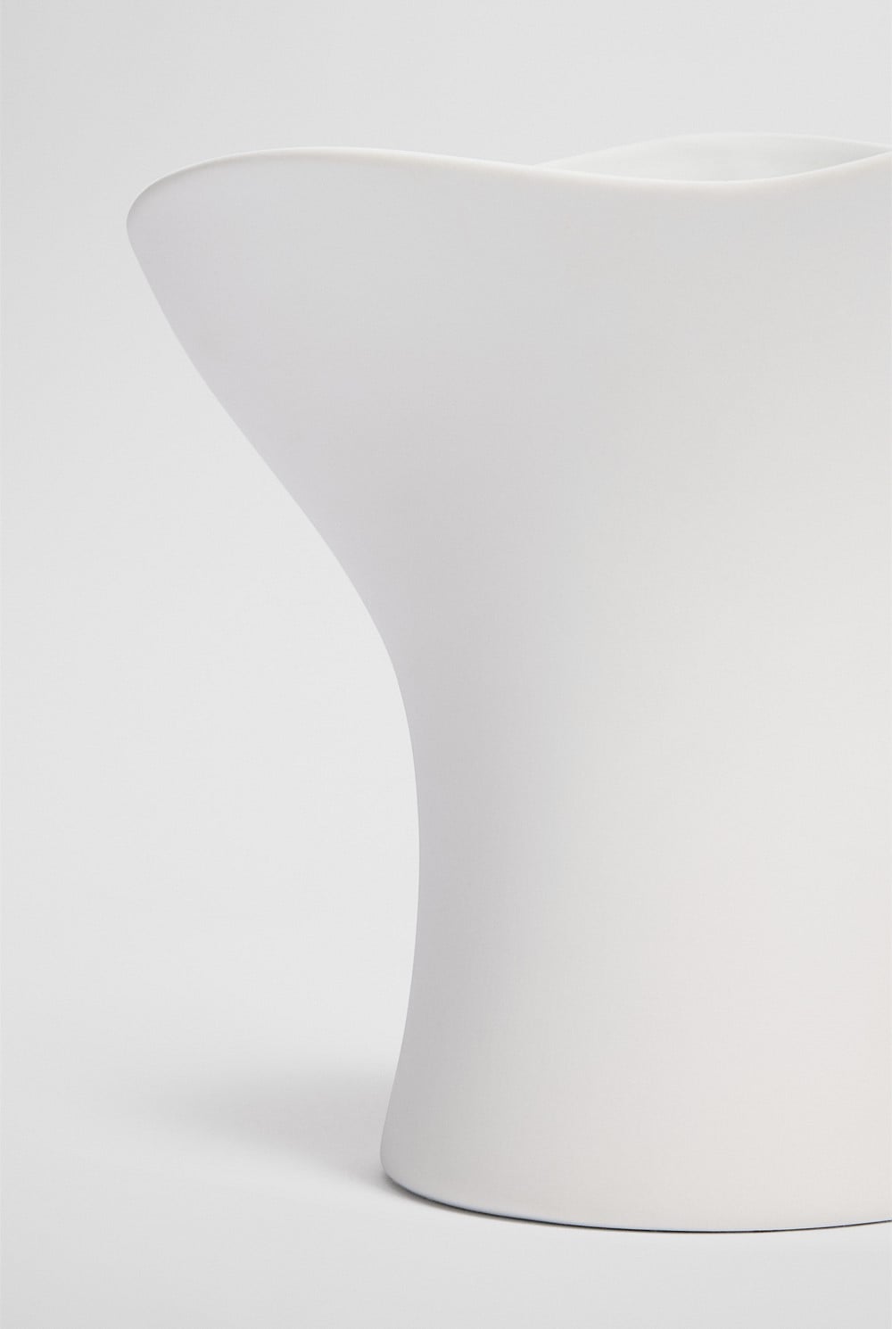 Pela Small Plant Vase