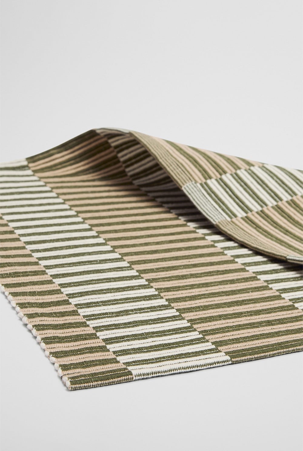 Tarra Placemat
