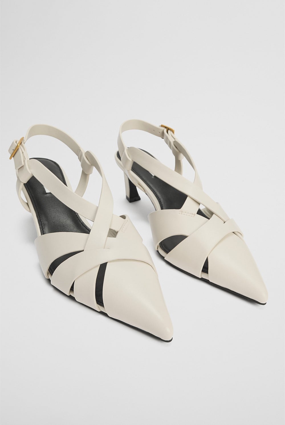 Mila Heel