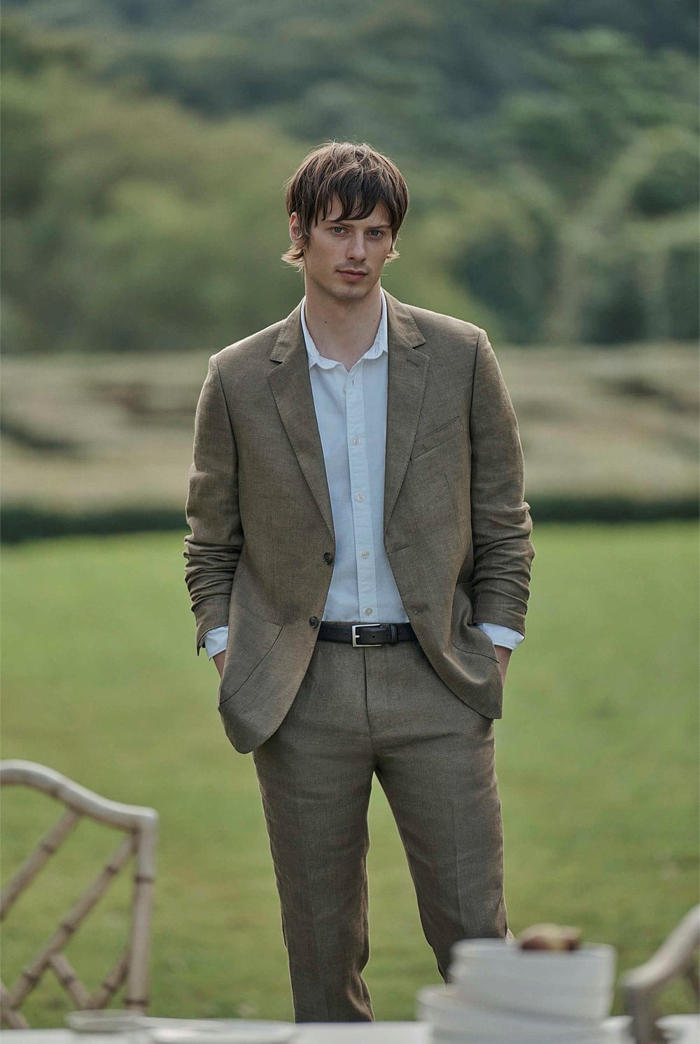 Regular Fit Tapered Linen Pant