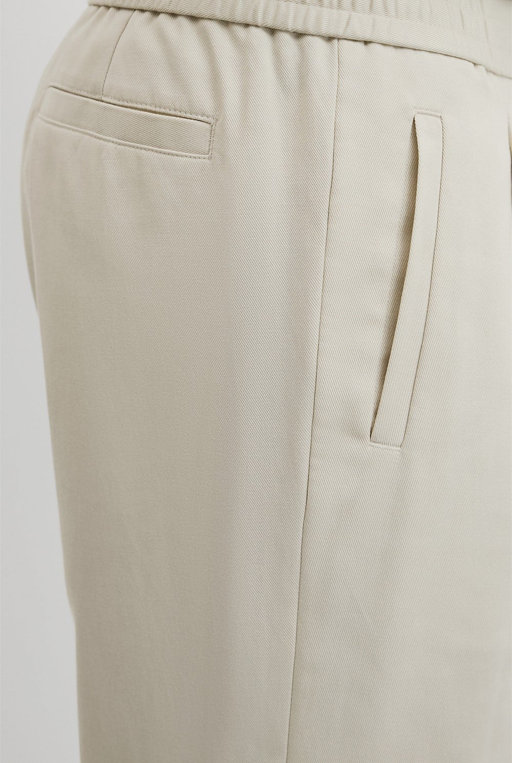 Relaxed Fit Elastic Pant