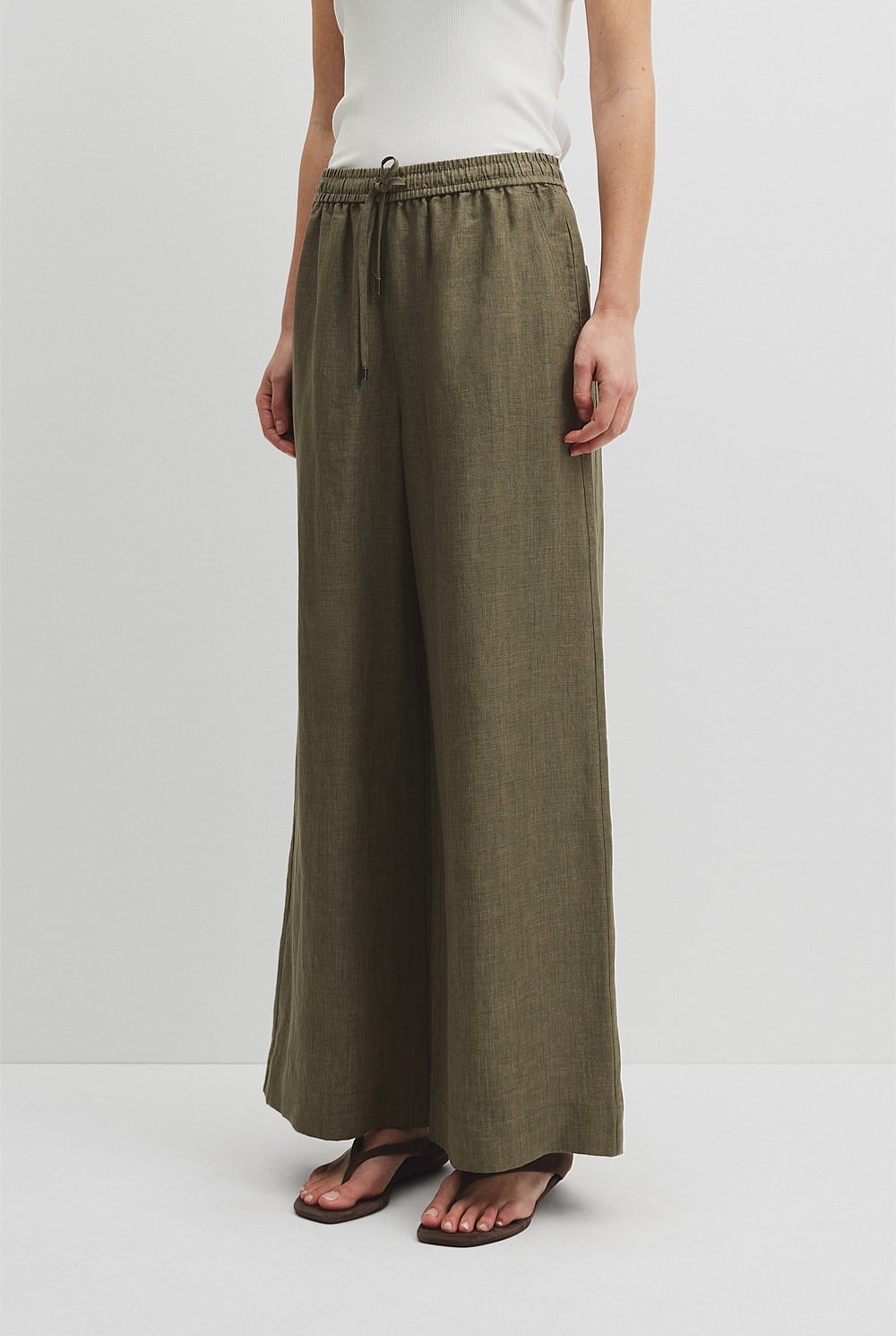 Pull-On Linen Pant