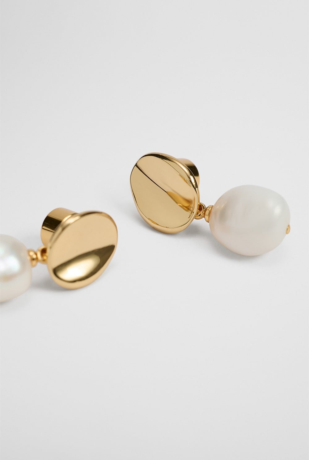 Ada Drop Stud Earring