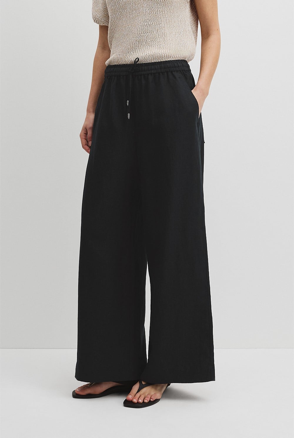 Pull-On Linen Pant