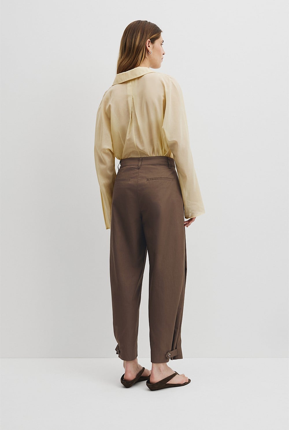 Tapered Barrel Pant
