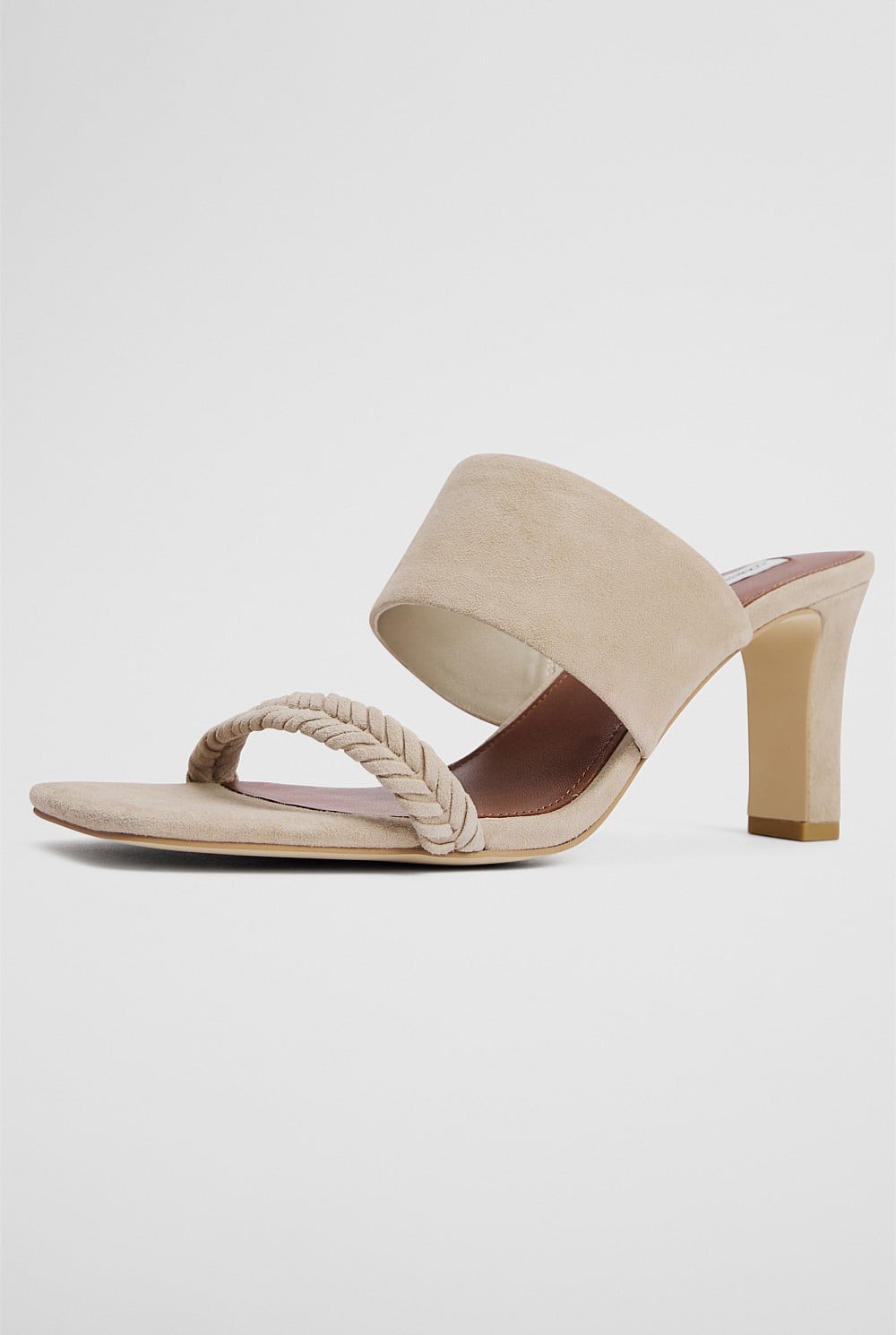 Samantha Heel