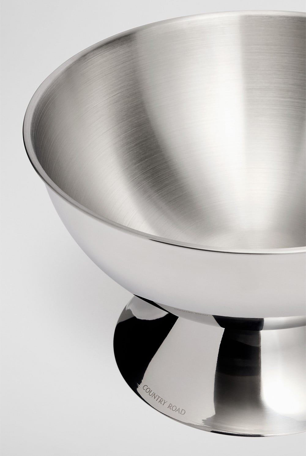 Polly Champagne Basket