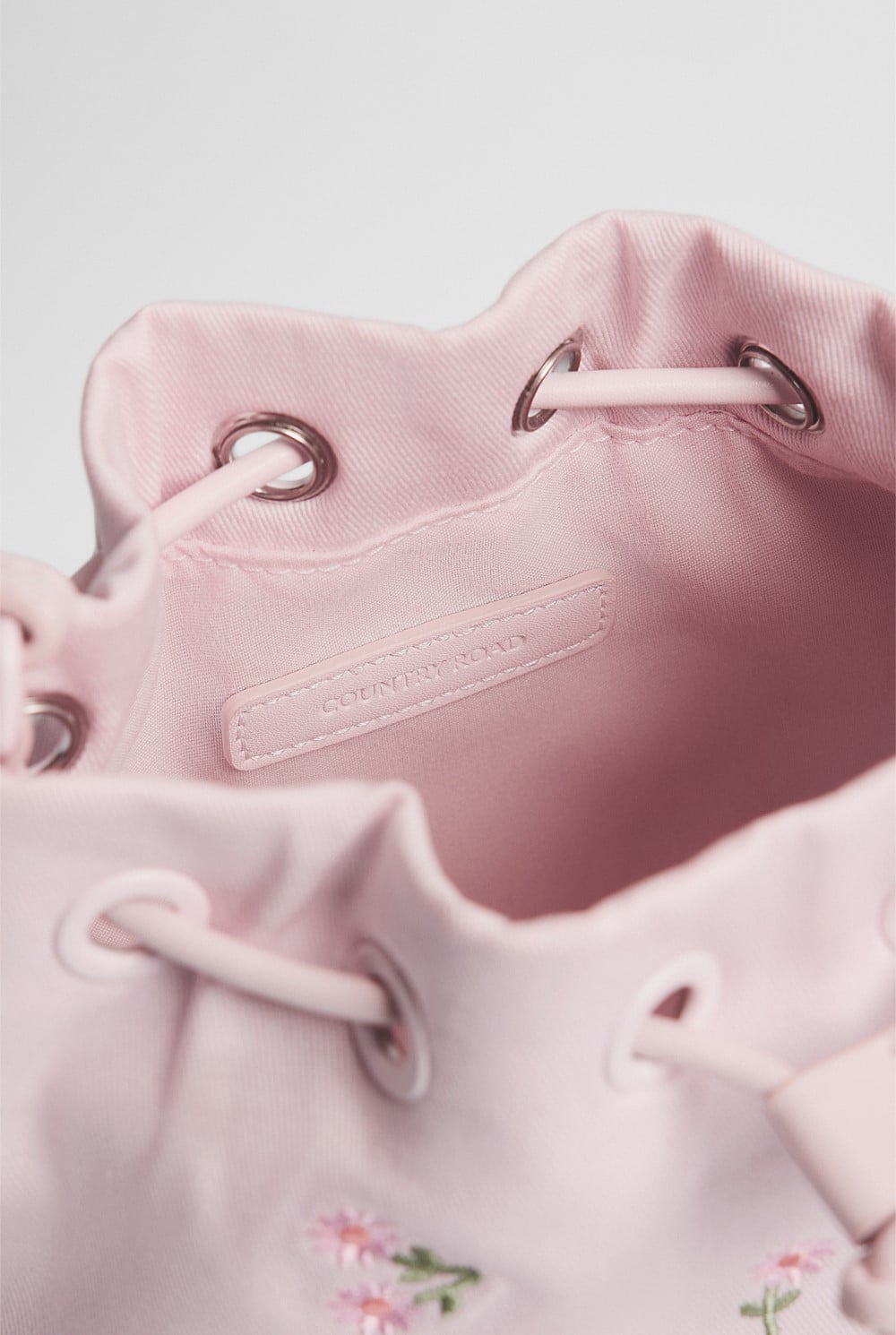 Daisy Bucket Bag