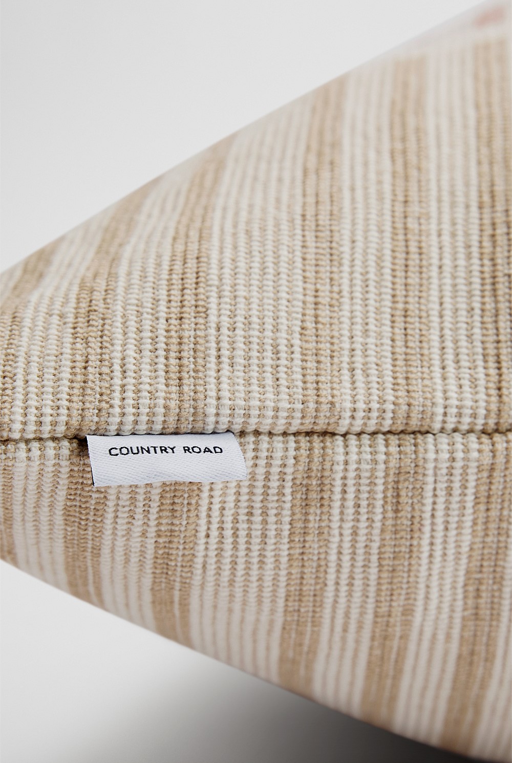 Thespina 60x60 Cushion