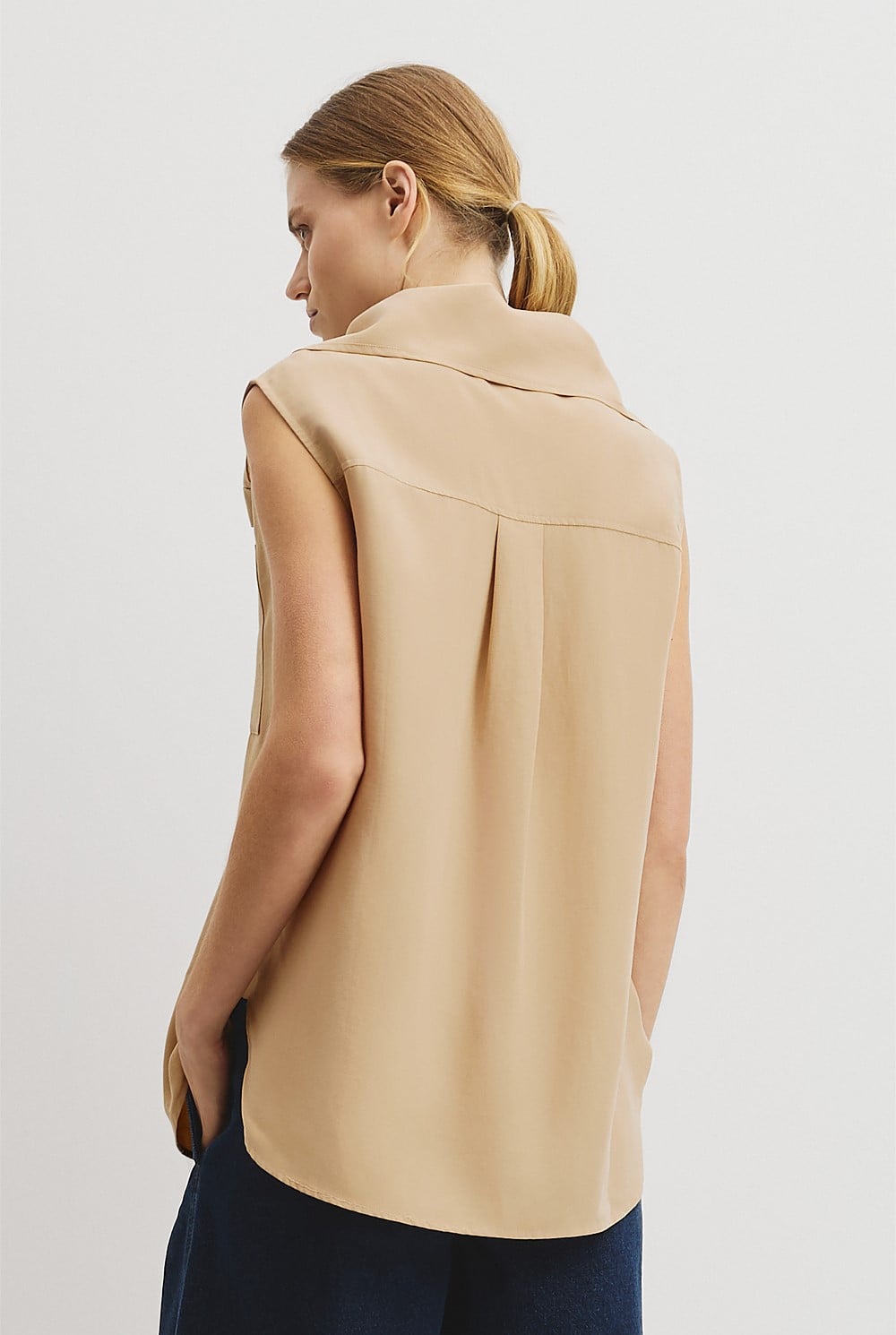 Funnel Neck Tank