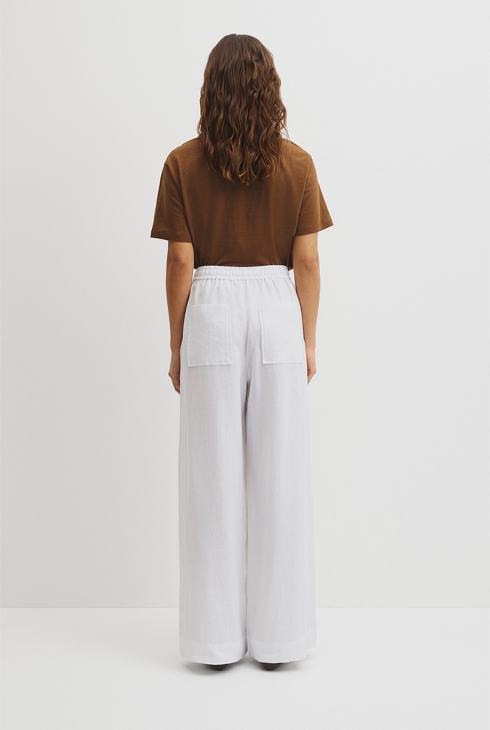 Pull-On Linen Pant