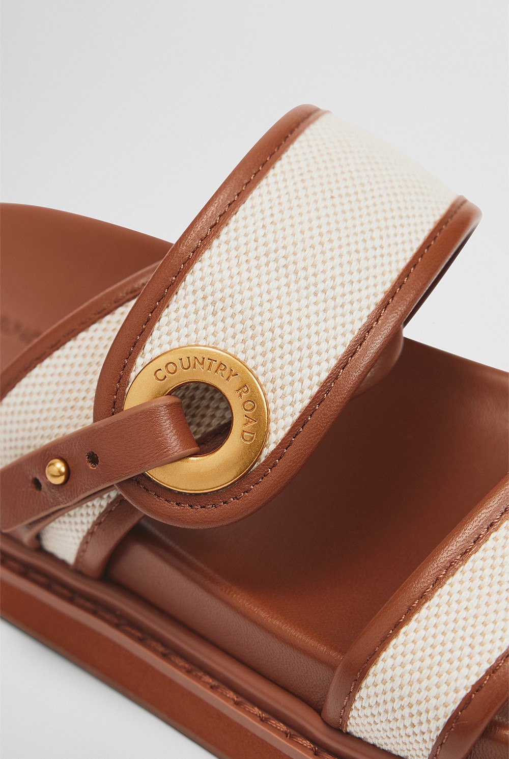 Millie Canvas Slide