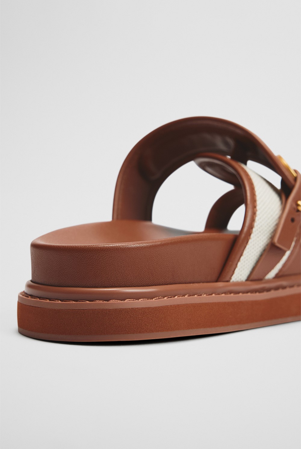 Millie Canvas Slide