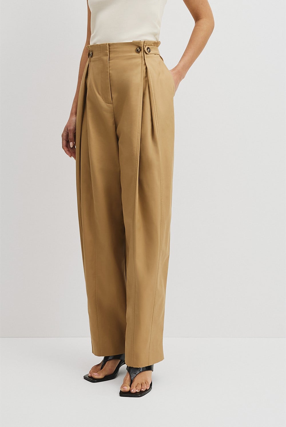 Button Tapered Pant