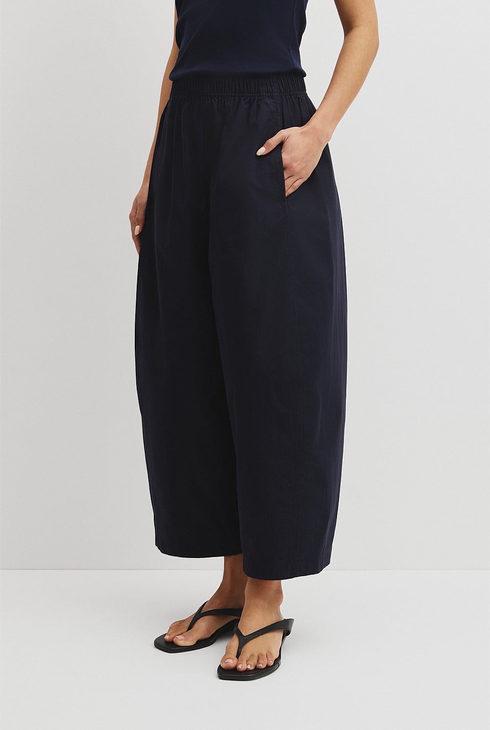 Pull On Curve Pant