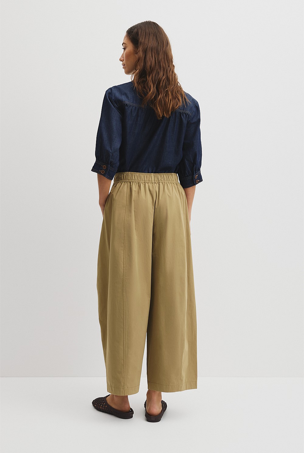 Pull On Curve Pant