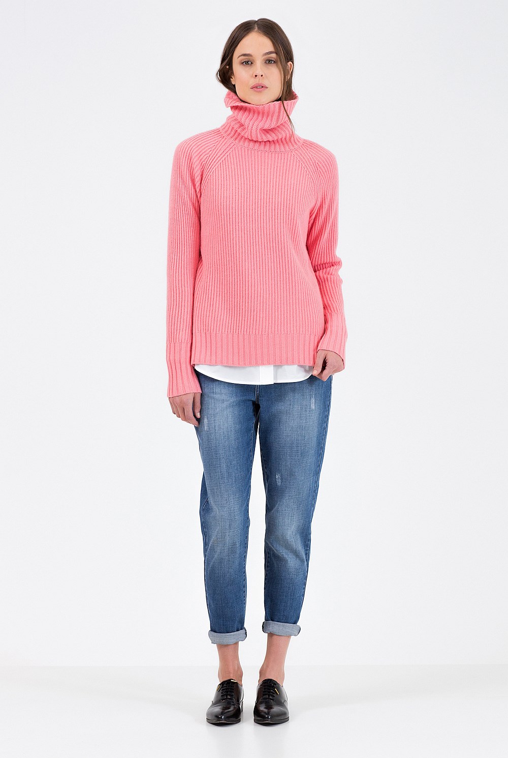 Roll Neck Slim Knit