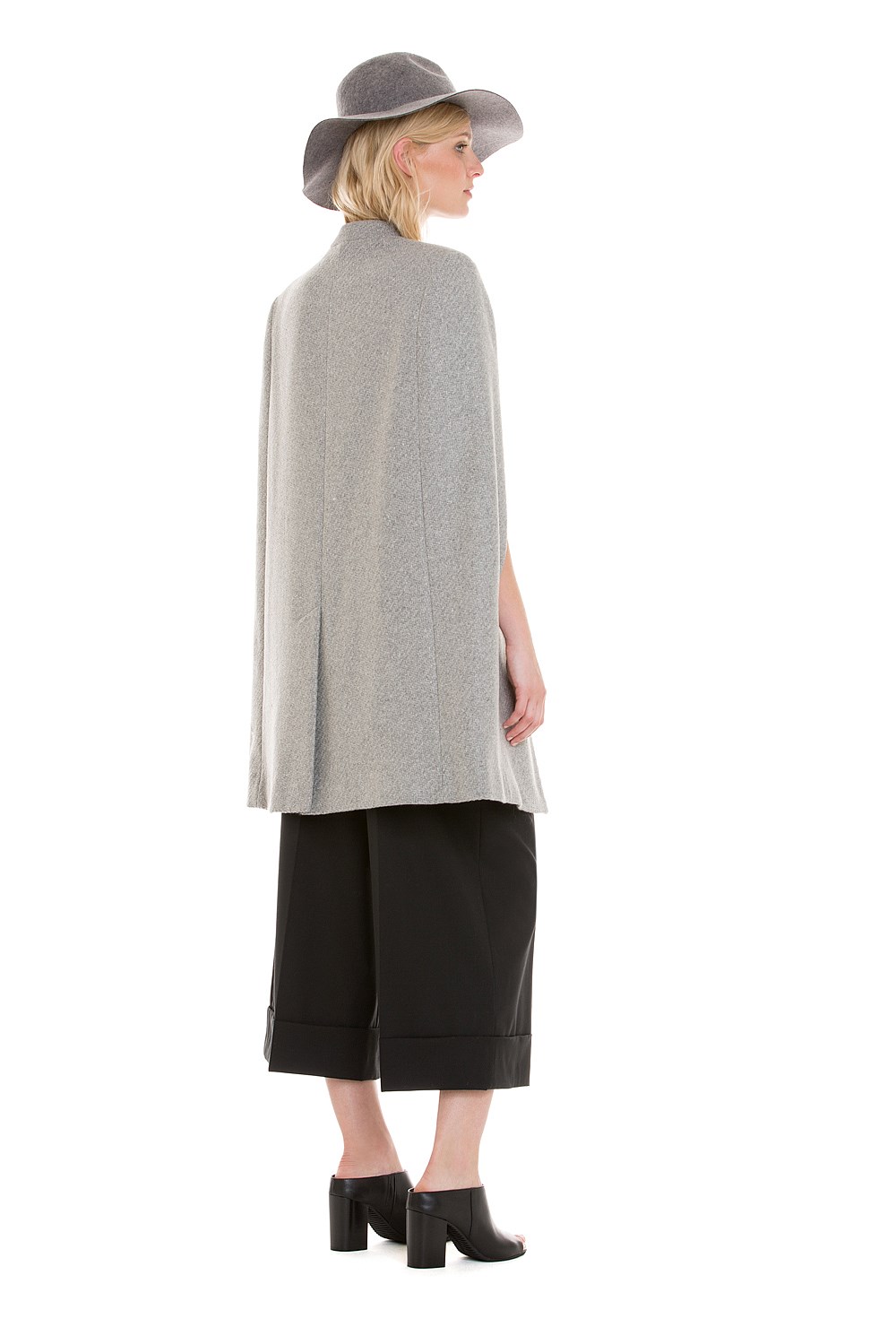 Detailed Cape