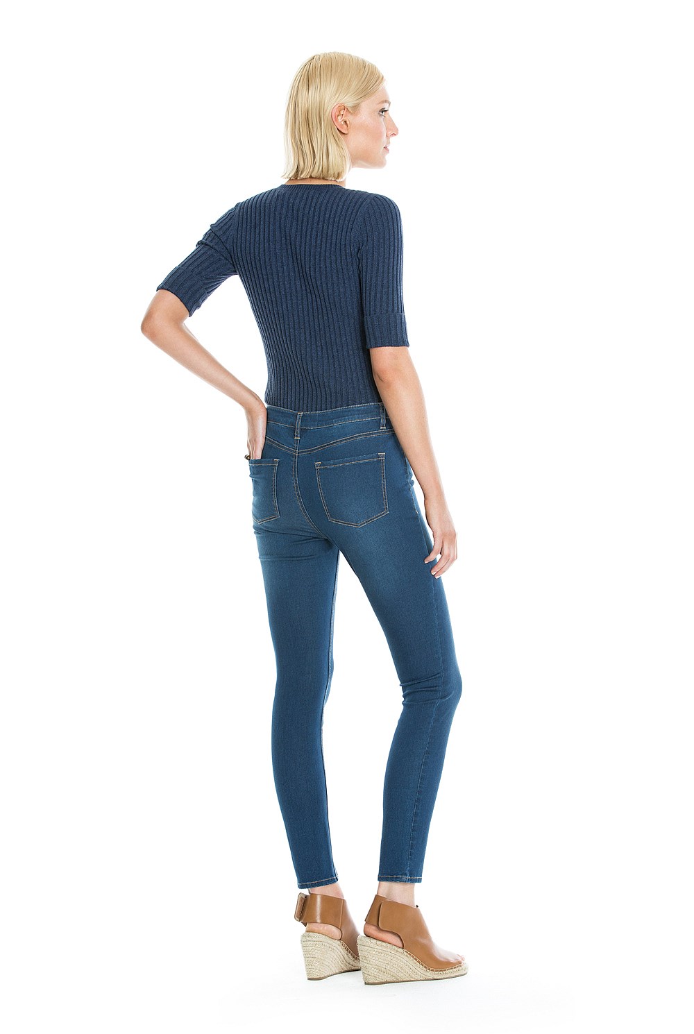 Mid Rise Crop Jegging