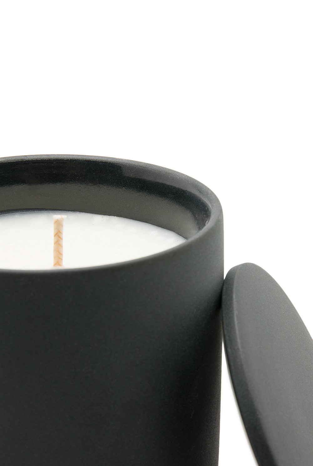 Bay Single Wick Candle - Hepburn