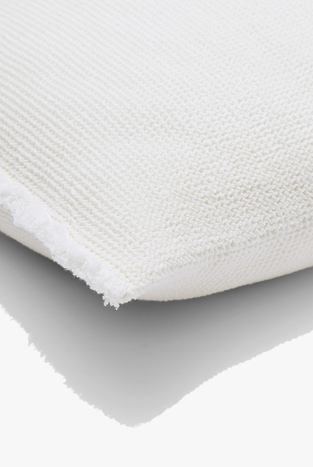 Brae 40x60 Waffle Cushion