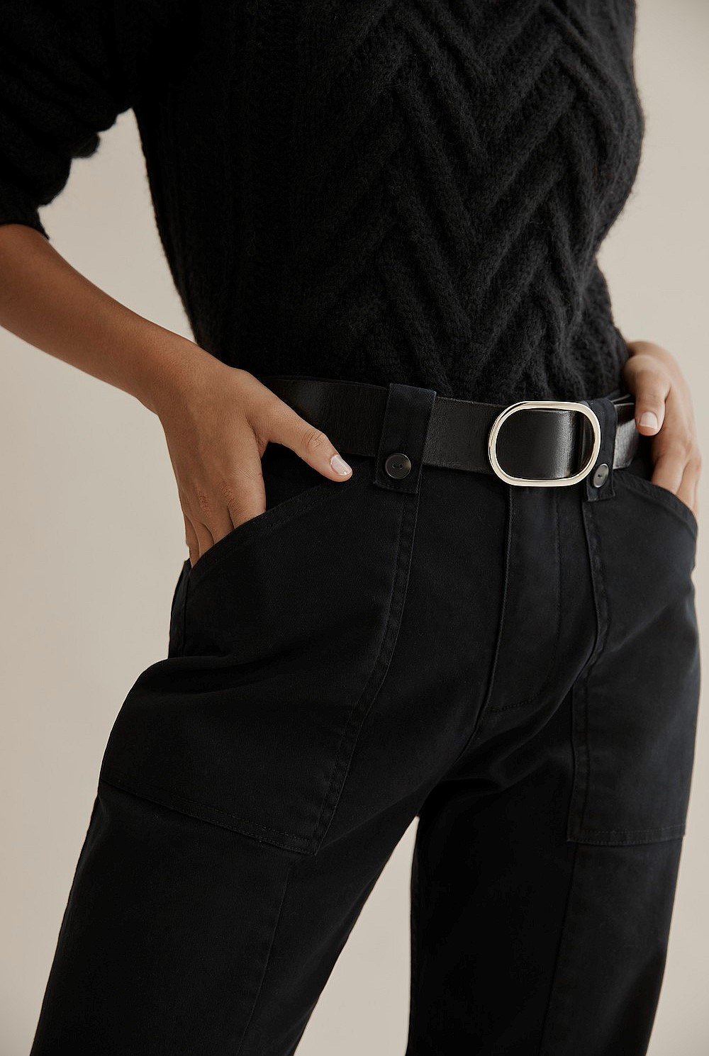 Oval Buckle Belt