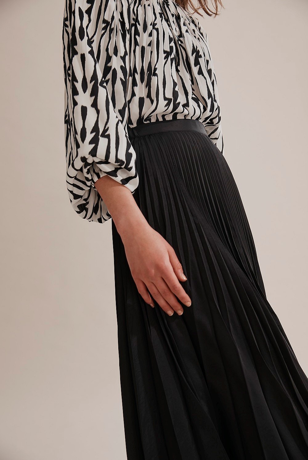 Soft Pleat Skirt