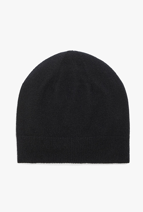 Black GCS-certified Cashmere Beanie - Hats, Scarves & Gloves | Country Road